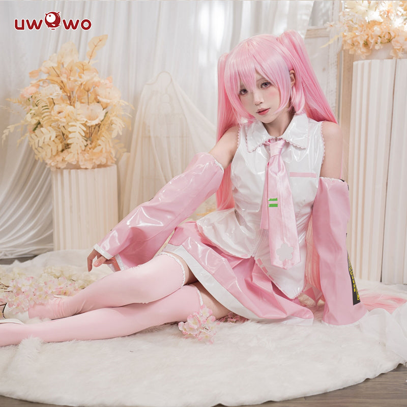 [Last Batch]Uwowo V Singer Classic Sakura Pink Dress Cosplay Costume